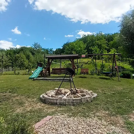 Casa De Vacanta Cu Piscina Incalzita&Jacuzzi * Pietrari